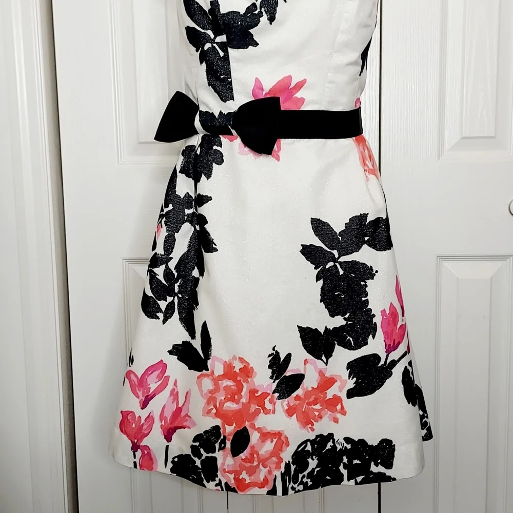 🤍Lilly Pulitzer strapless dress Amberly Cameo White Stroke of Midnight Sz8 - Picture 9 of 15
